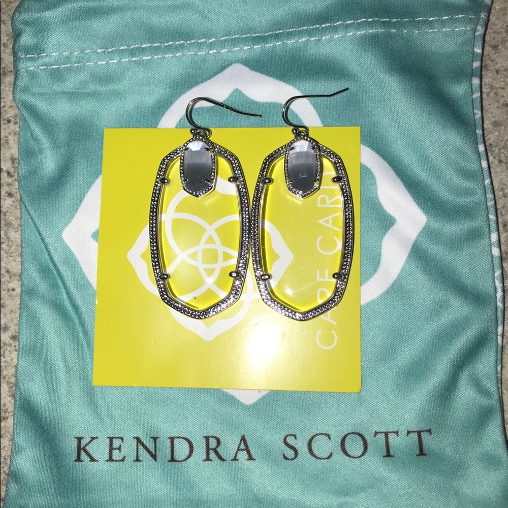 Kendra Scott Darcy Earrings